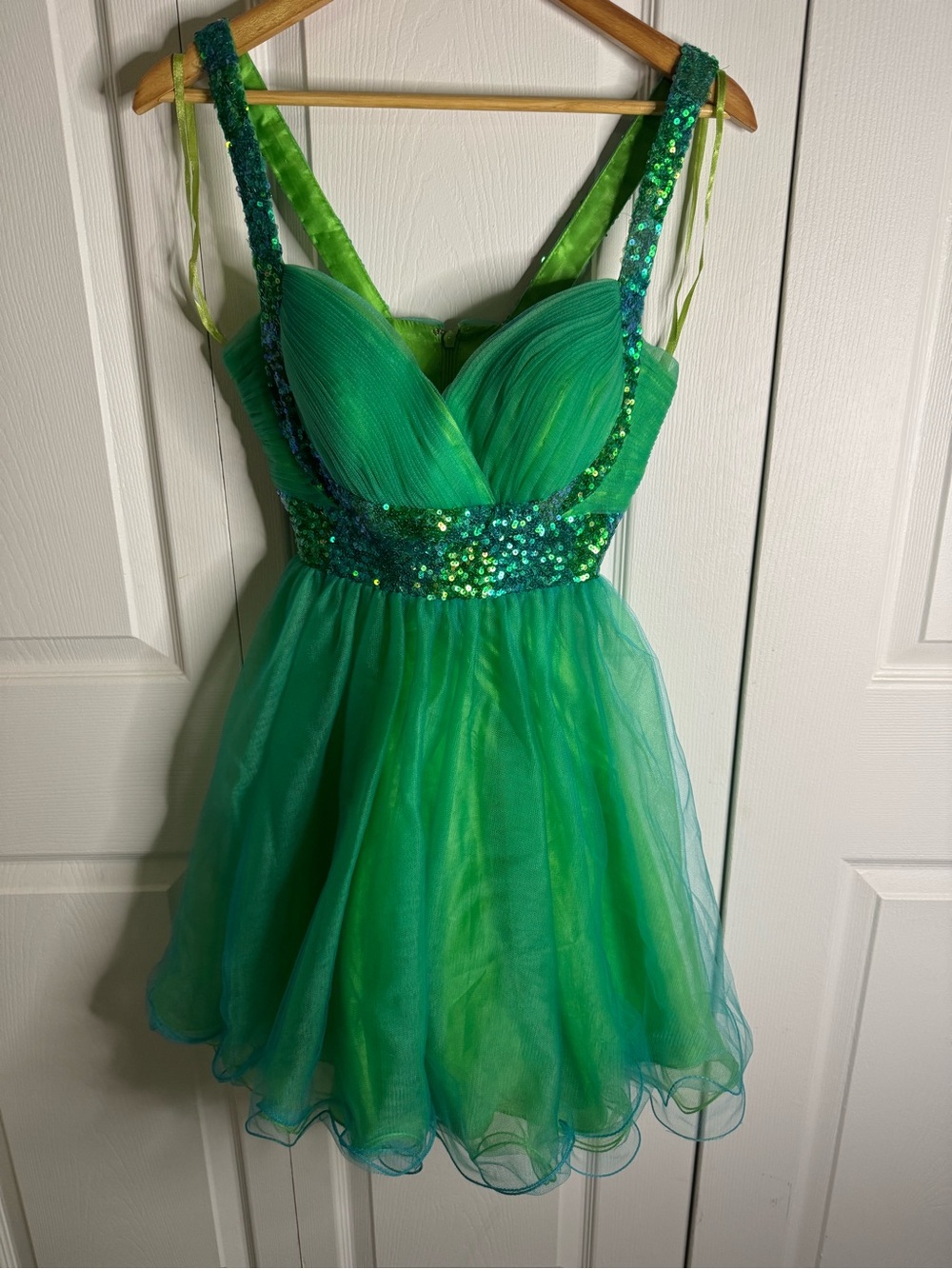 May Queen Emerald Green Sequin A-Line Prom Dress